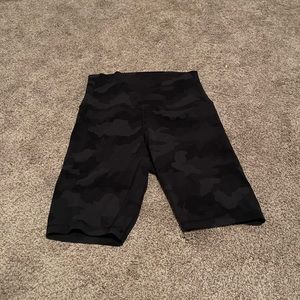 Lululemon Align biker shorts 8”